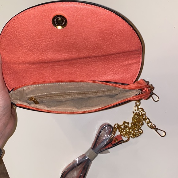 2 in 1 Purse. Coral with Bow. Gold Hardware. Straps included. Ruby Collection. - Picture 10 of 10